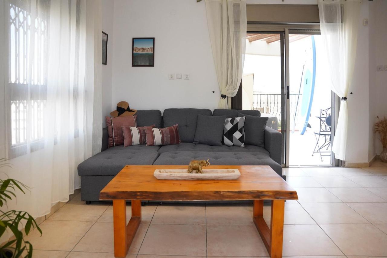 Two Bed Room Apartment 5 Min Walk To The Beach Эйлат Экстерьер фото