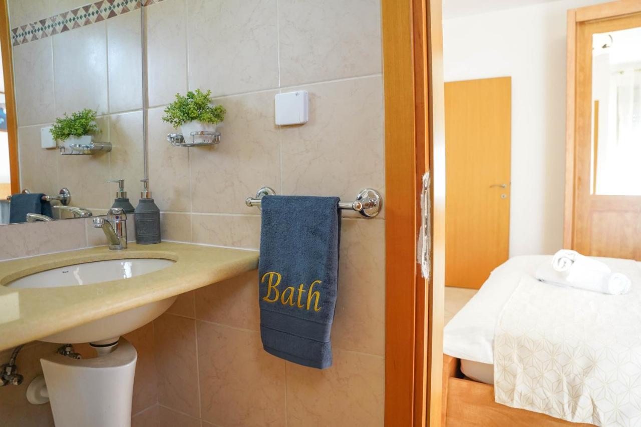 Two Bed Room Apartment 5 Min Walk To The Beach Эйлат Экстерьер фото